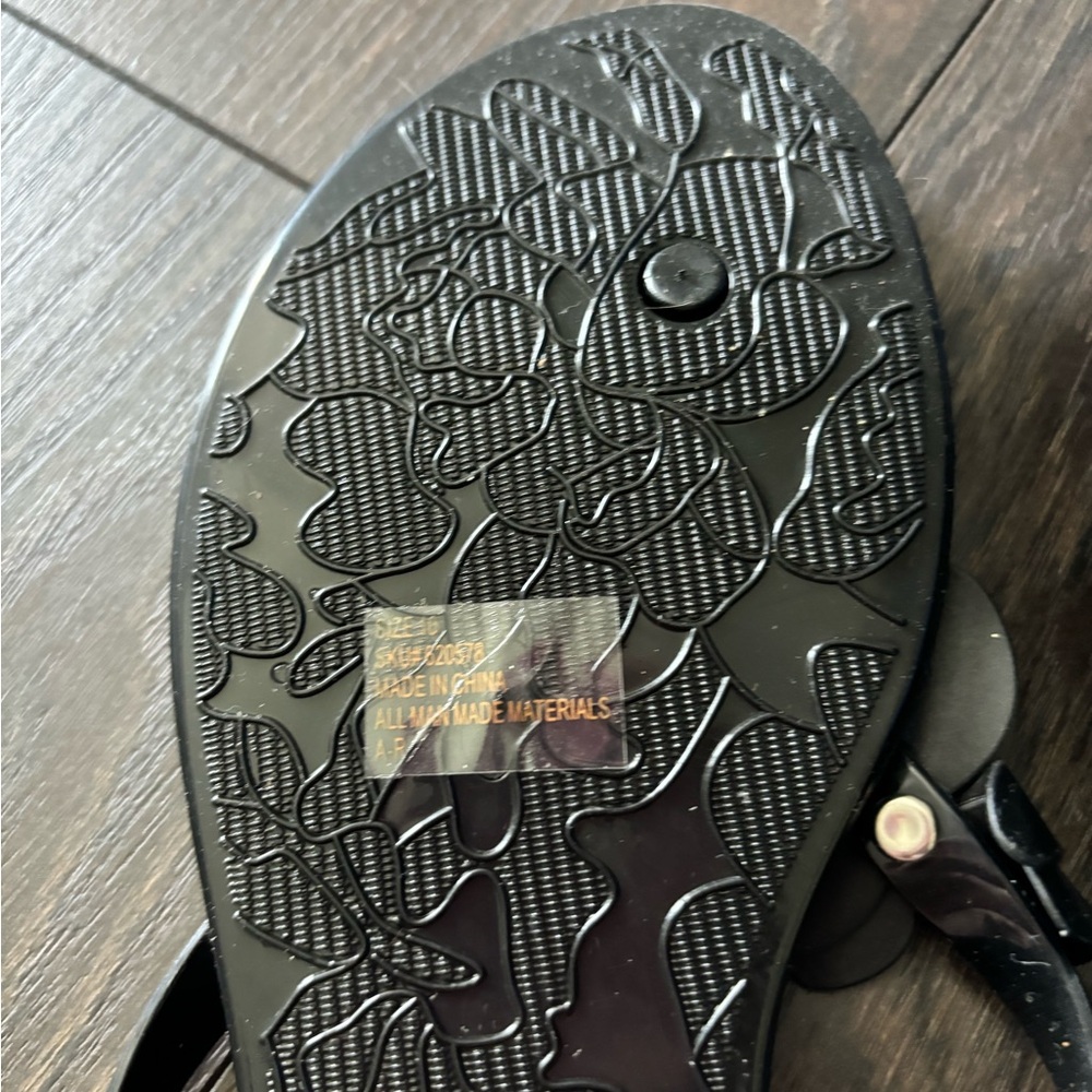 Cute Flip Flops - Picture 4 of 4